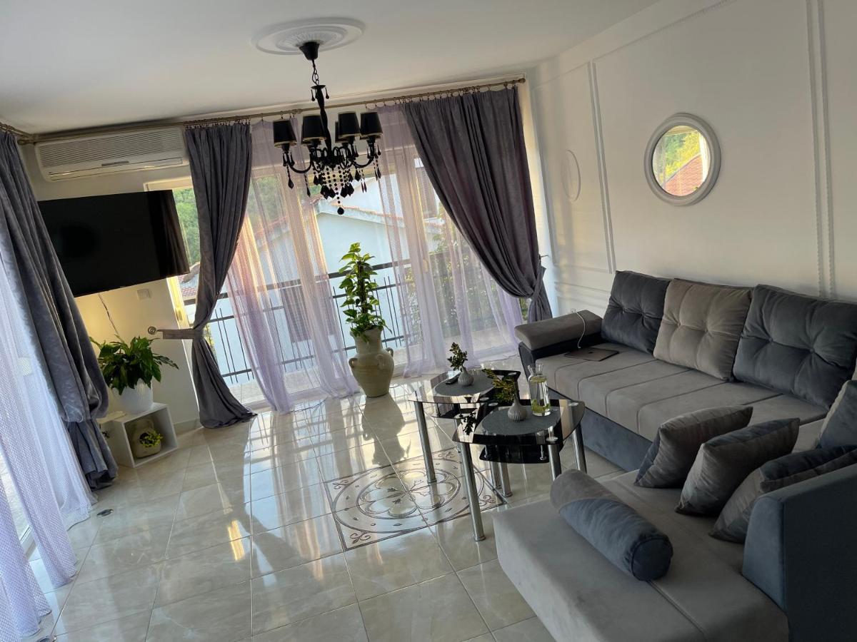 Apartmani Cirovic Luxury Herceg Novi Kültér fotó